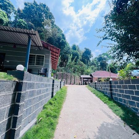 מדיקרי Darshan'S Home Stay מראה חיצוני תמונה