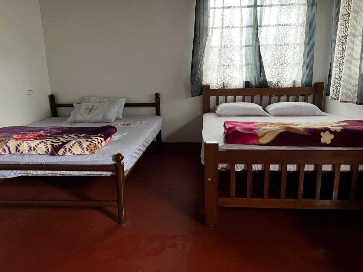 מדיקרי Darshan'S Home Stay מראה חיצוני תמונה