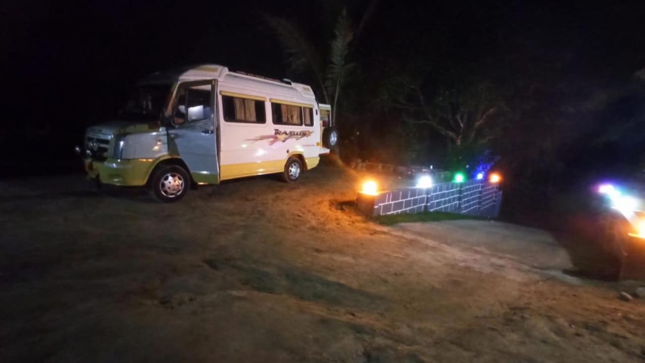 מדיקרי Darshan'S Home Stay מראה חיצוני תמונה